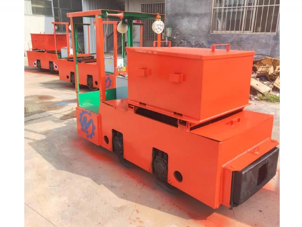 10T架線(xiàn)式工礦電機車(chē)