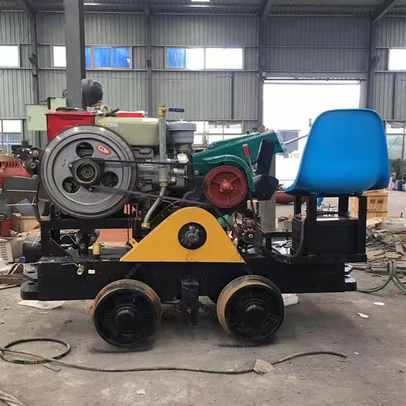 小型柴油機車(chē)